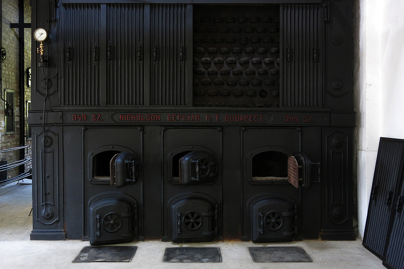 Illustration for article titled Photo Essay: Inside a 120 Year-Old Steam Powered Water Pumping Station